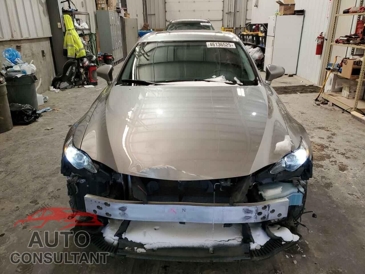 LEXUS IS 2014 - JTHCF1D27E5000650