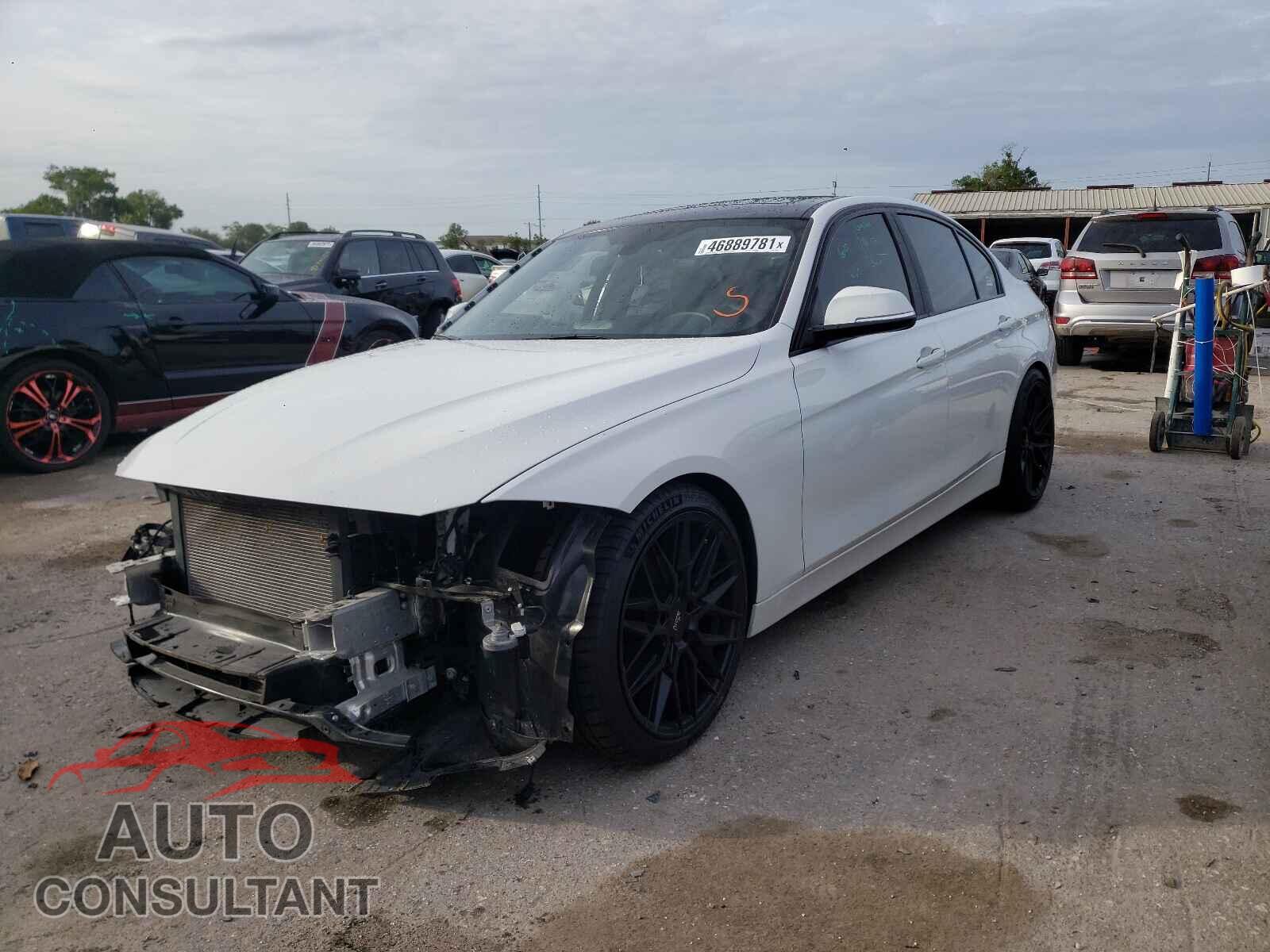 BMW 3 SERIES 2016 - WBA8E1G54GNU10371