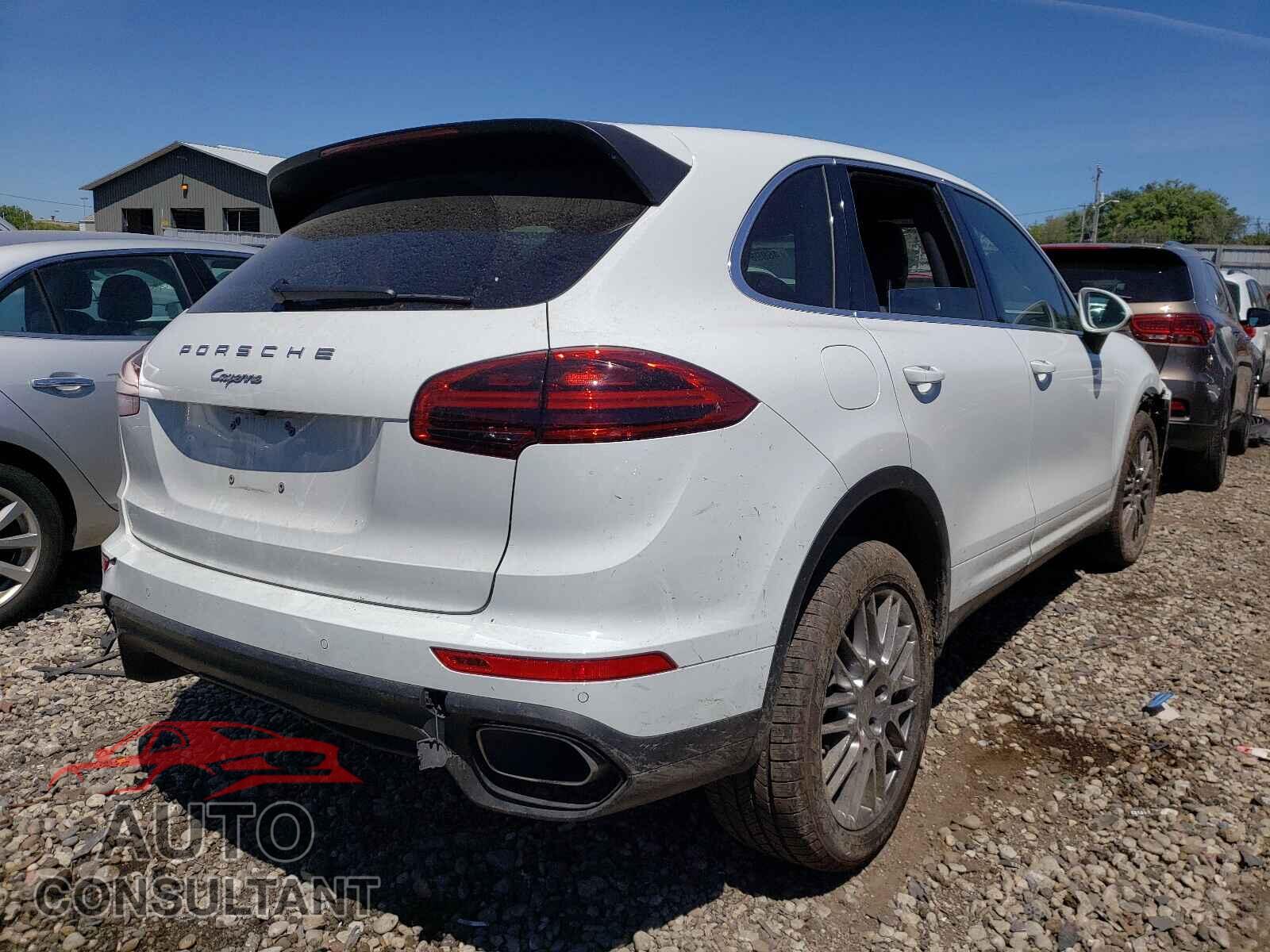 PORSCHE CAYENNE 2016 - WP1AA2A27GKA15413