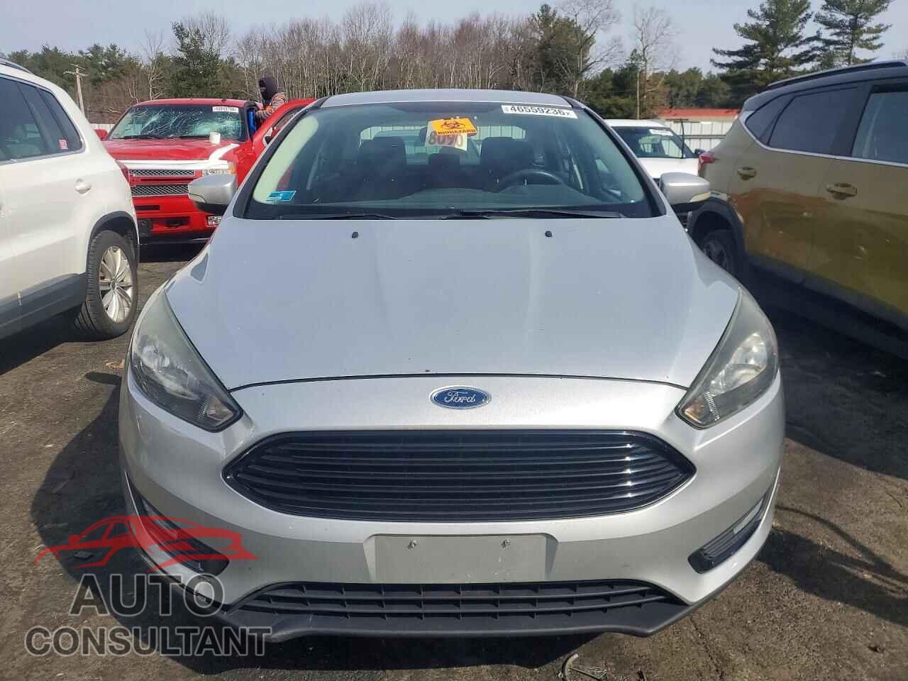 FORD FOCUS 2017 - 1FADP3FE4HL255879
