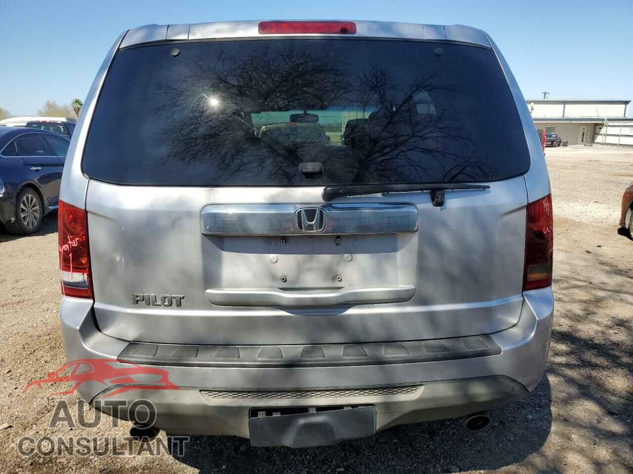 HONDA PILOT 2013 - 5FNYF3H74DB018321