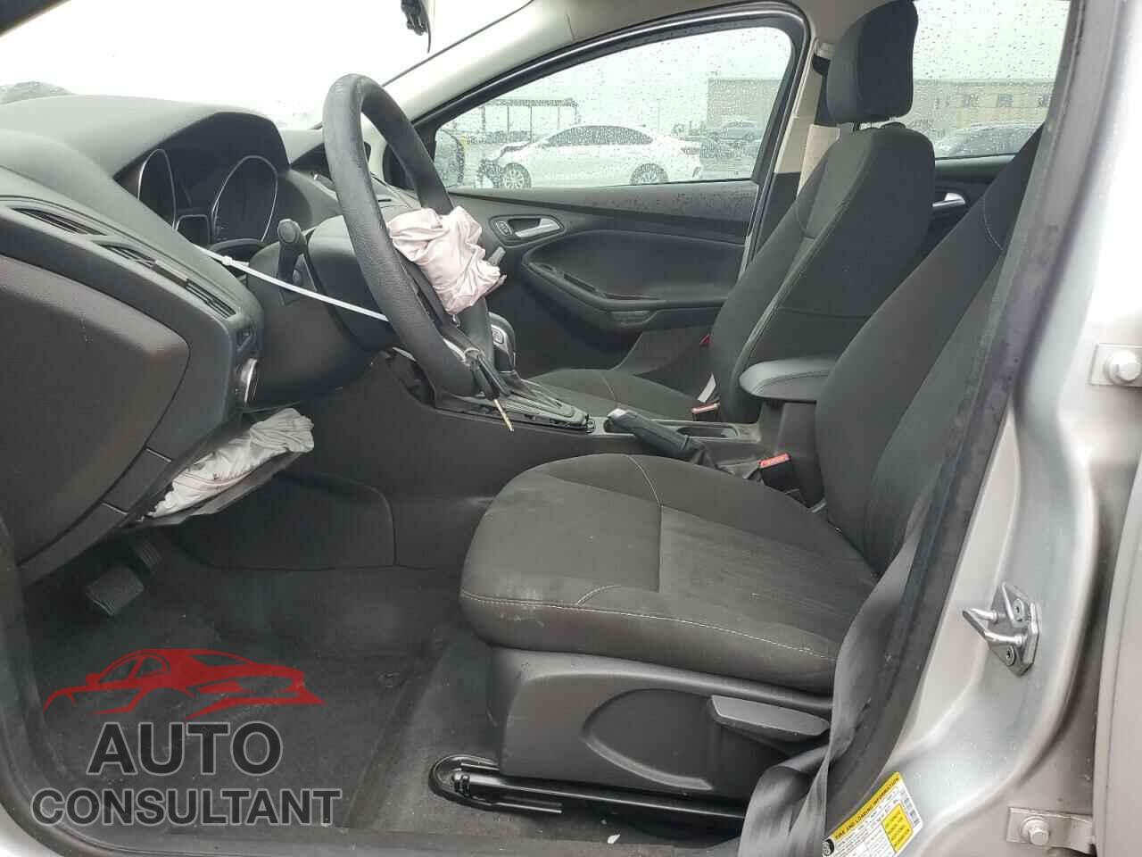 FORD FOCUS 2017 - 1FADP3F29HL222608