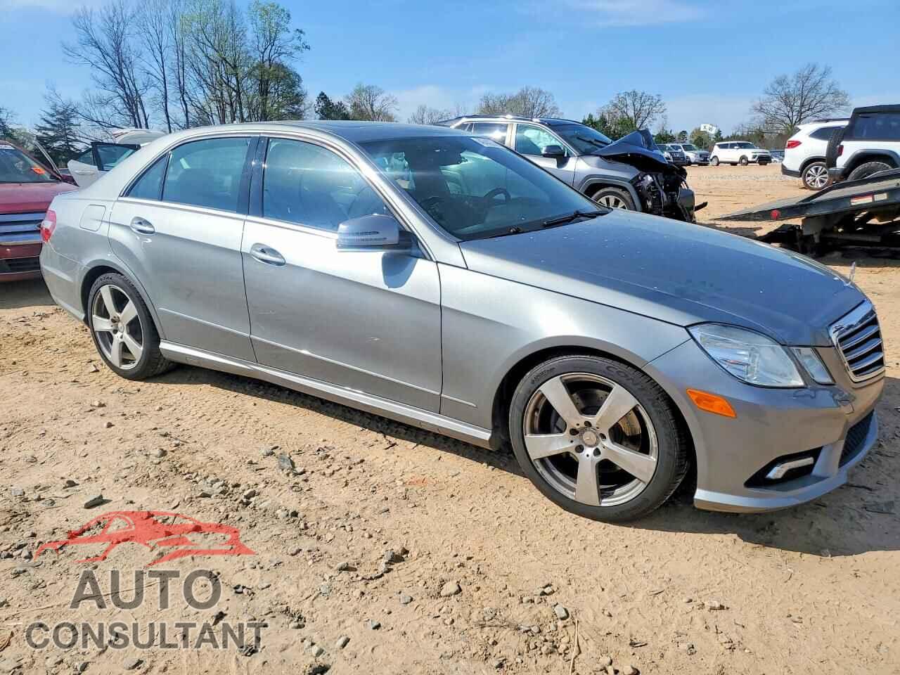 MERCEDES-BENZ E-CLASS 2011 - WDDHF8HB9BA460850