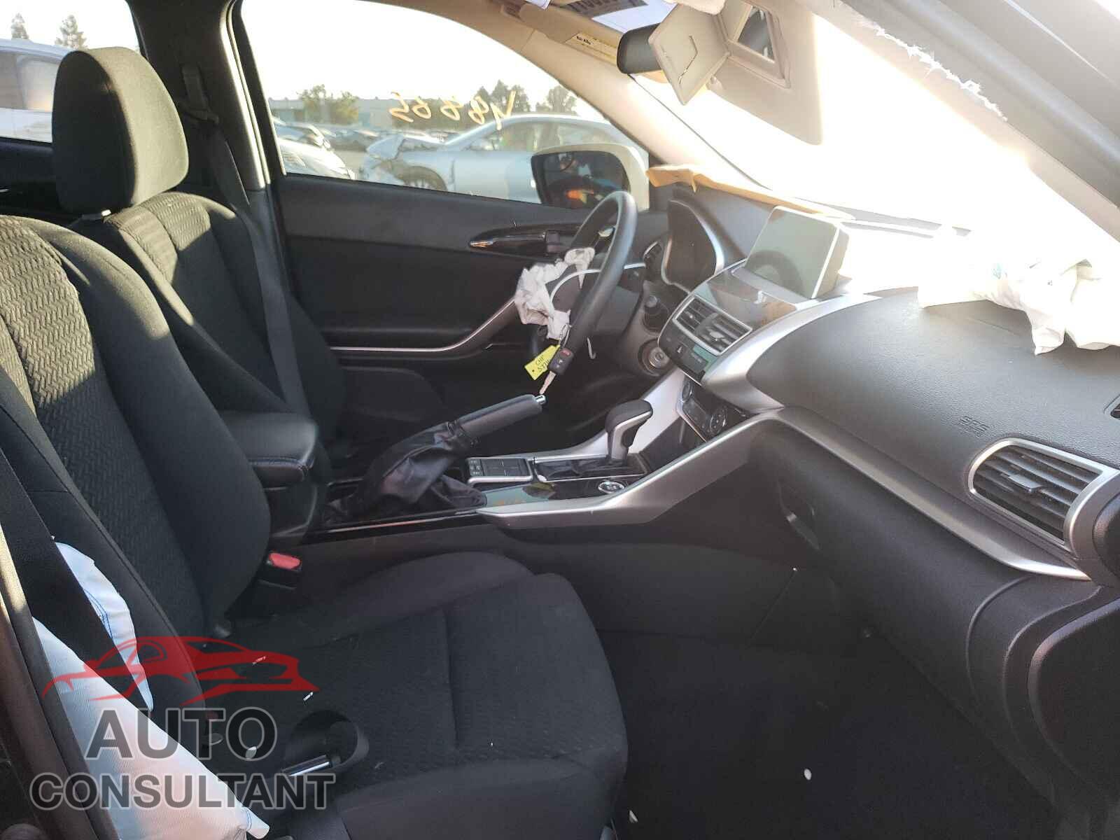 MITSUBISHI ECLIPSE 2019 - JA4AT4AA2KZ049767