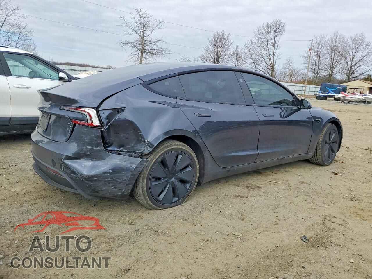 TESLA MODEL 3 2024 - 5YJ3E1EA5RF749137