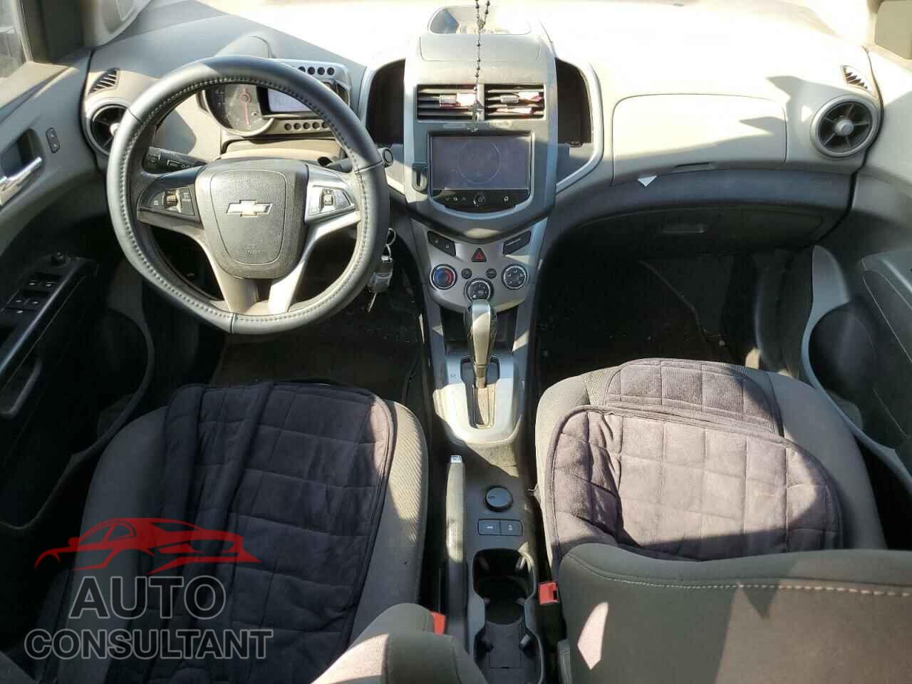 CHEVROLET SONIC 2014 - 1G1JC5SH5E4229455