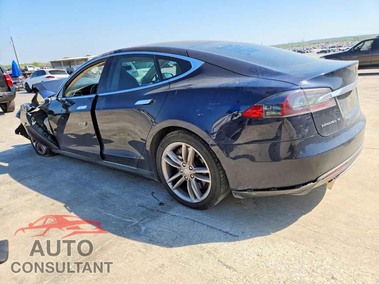 TESLA MODEL S 2013 - 5YJSA1CG8DFP21789