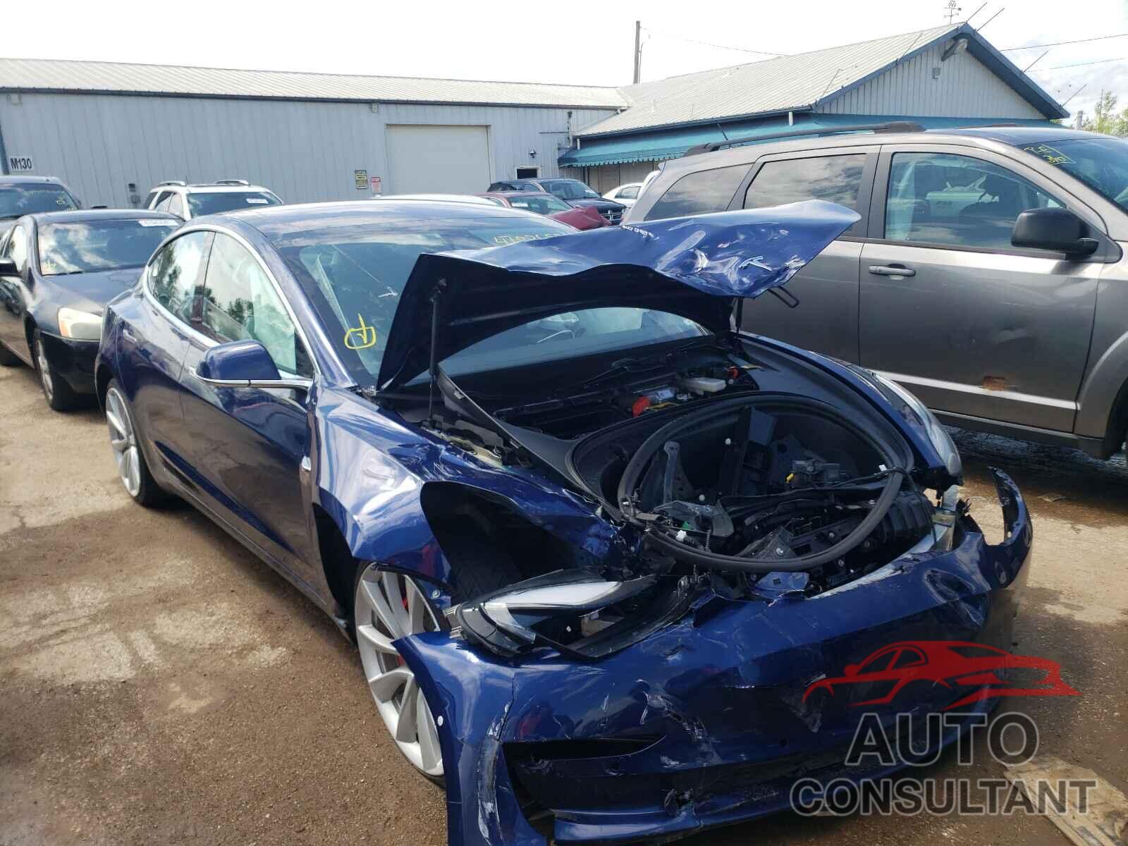 TESLA MODEL 3 2018 - 5YJ3E1EB2JF080791