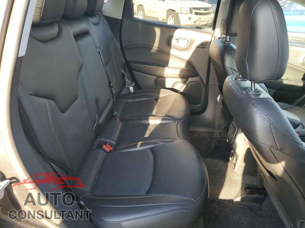 JEEP COMPASS 2021 - 3C4NJDCB1MT558519