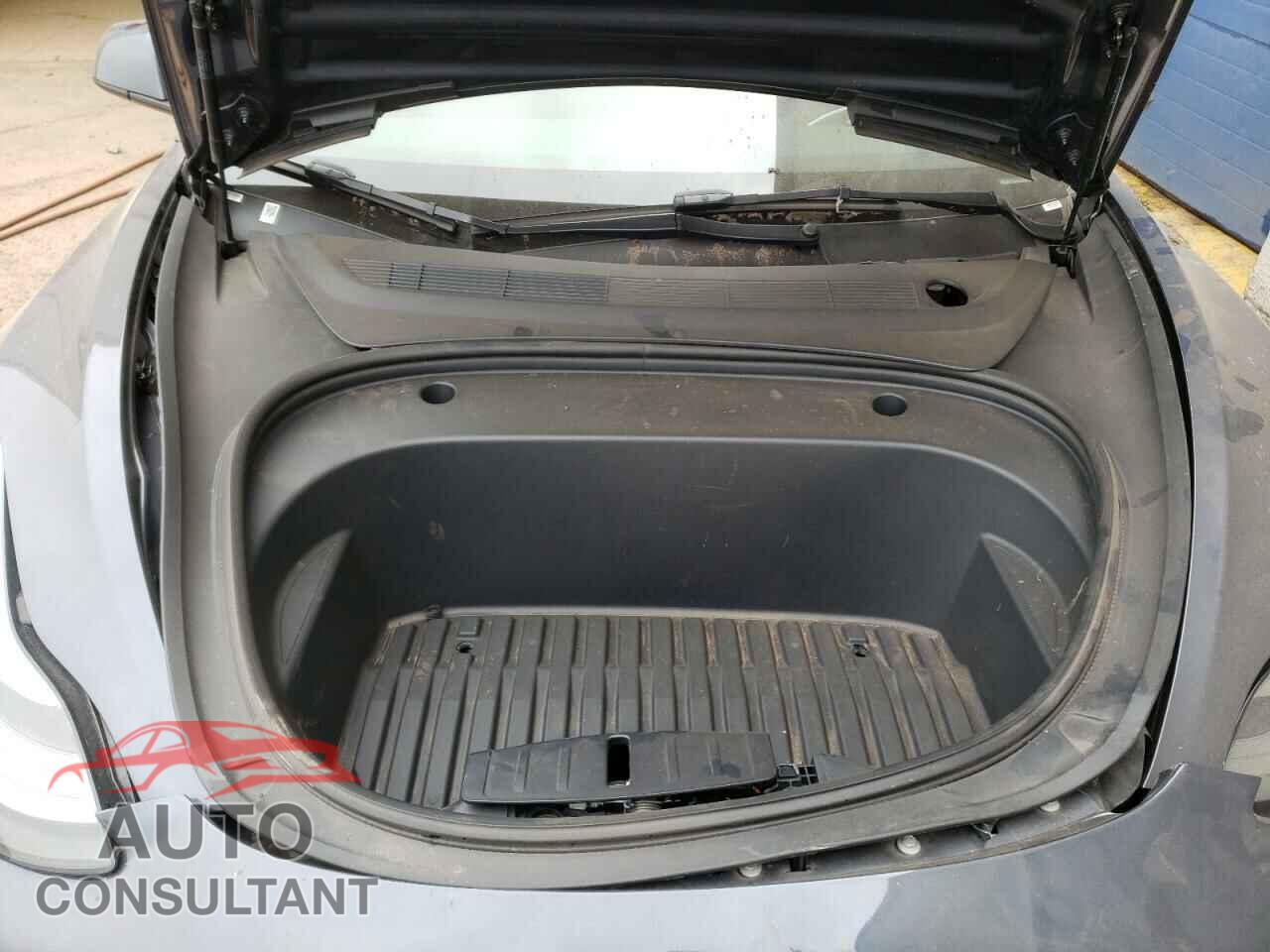 TESLA MODEL 3 2023 - 5YJ3E1EA3PF434673