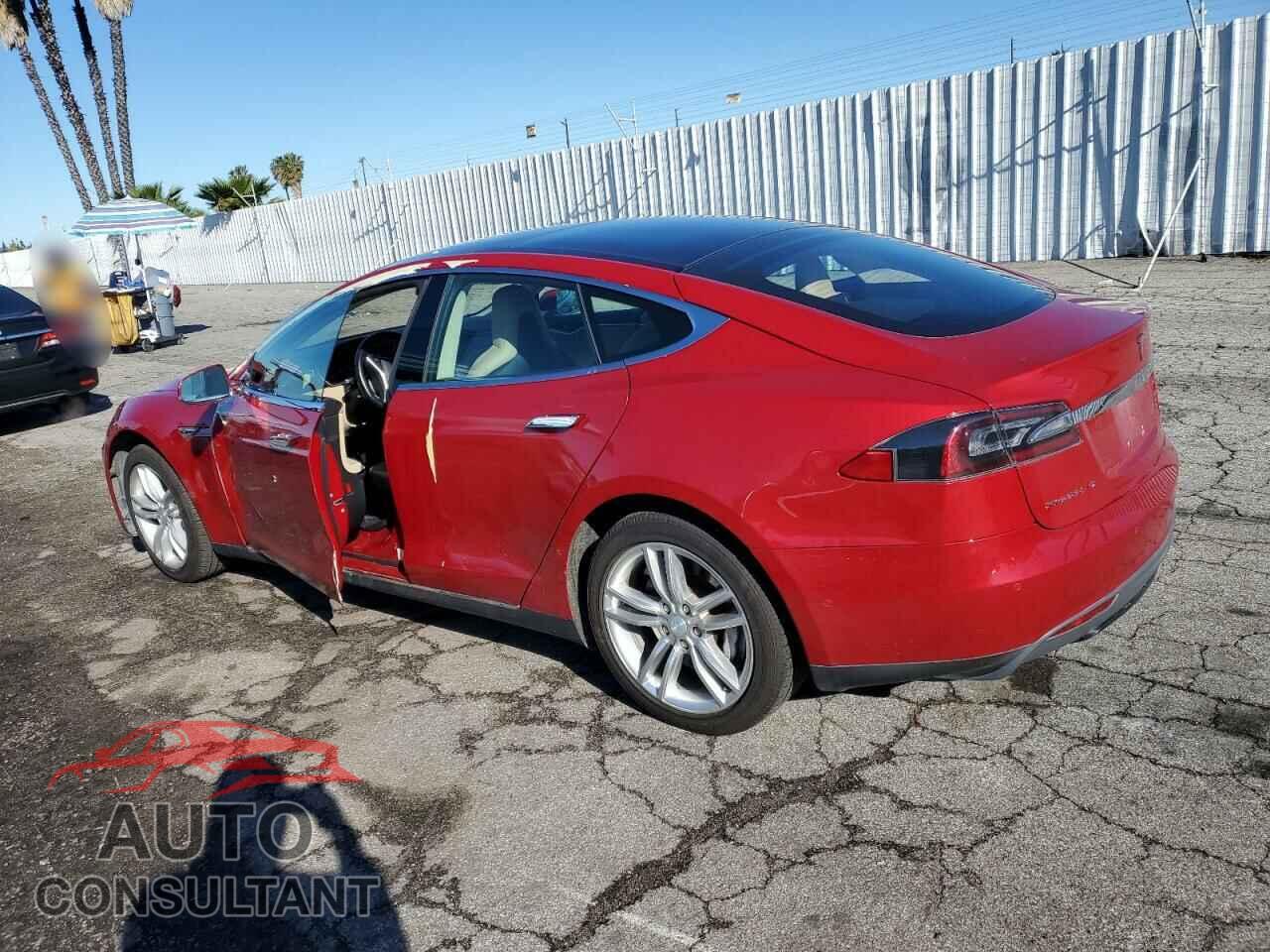TESLA MODEL S 2015 - 5YJSA1H14FF095911
