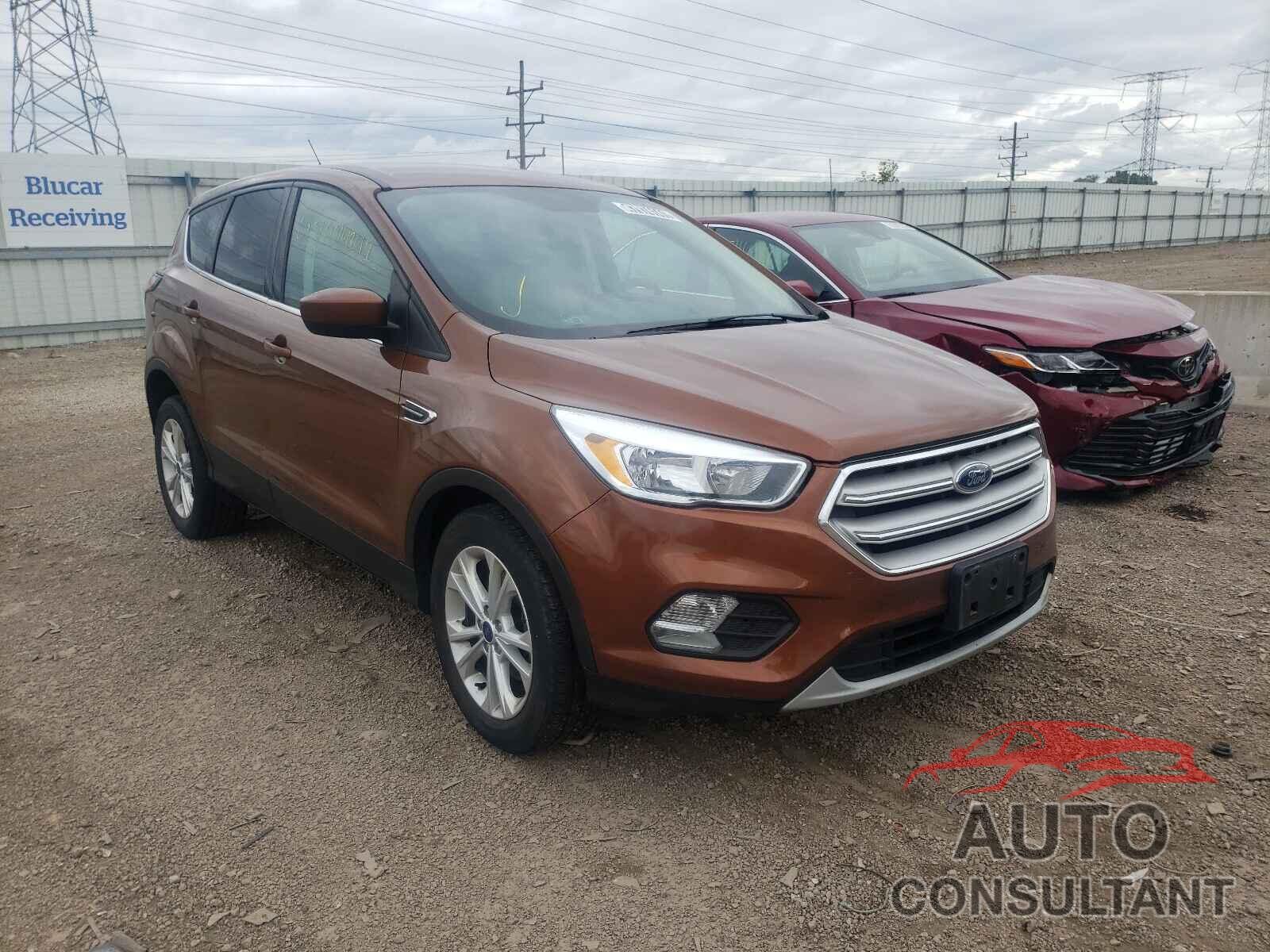 FORD ESCAPE 2017 - 1FMCU0GDXHUA68834