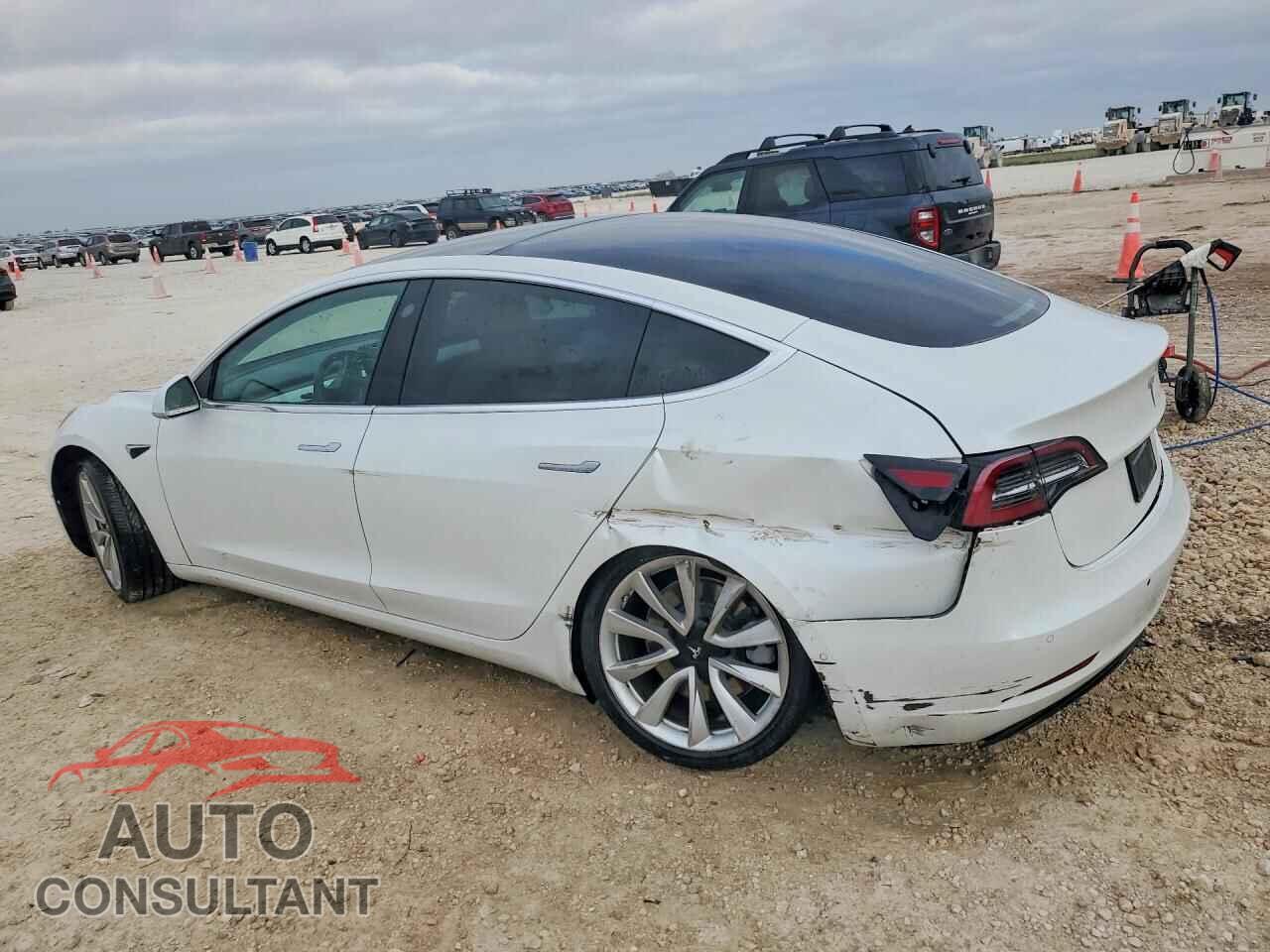 TESLA MODEL 3 2019 - 5YJ3E1EA0KF417967