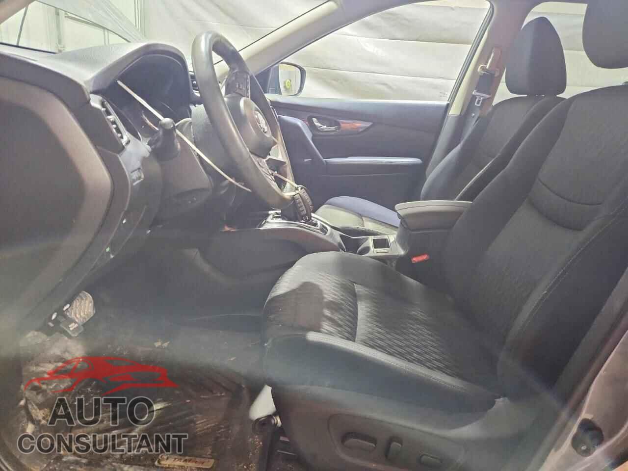 NISSAN ROGUE 2017 - KNMAT2MV9HP615596