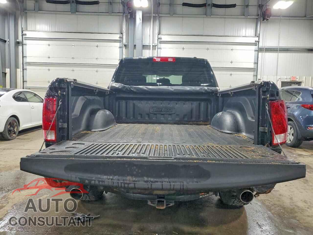 DODGE RAM 1500 2012 - 1C6RD7FT1CS250384