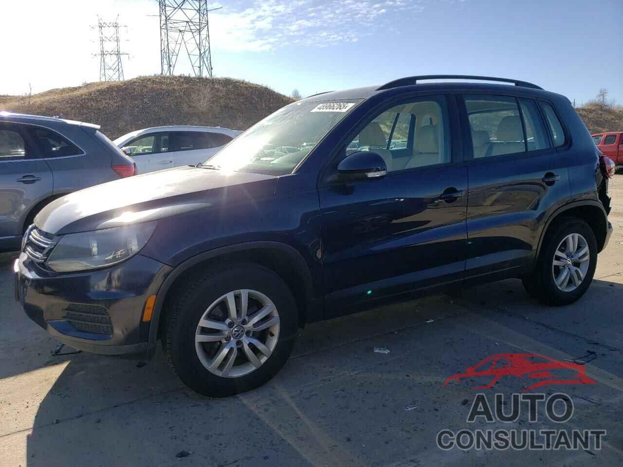 VOLKSWAGEN TIGUAN 2016 - WVGBV7AX1GW528728