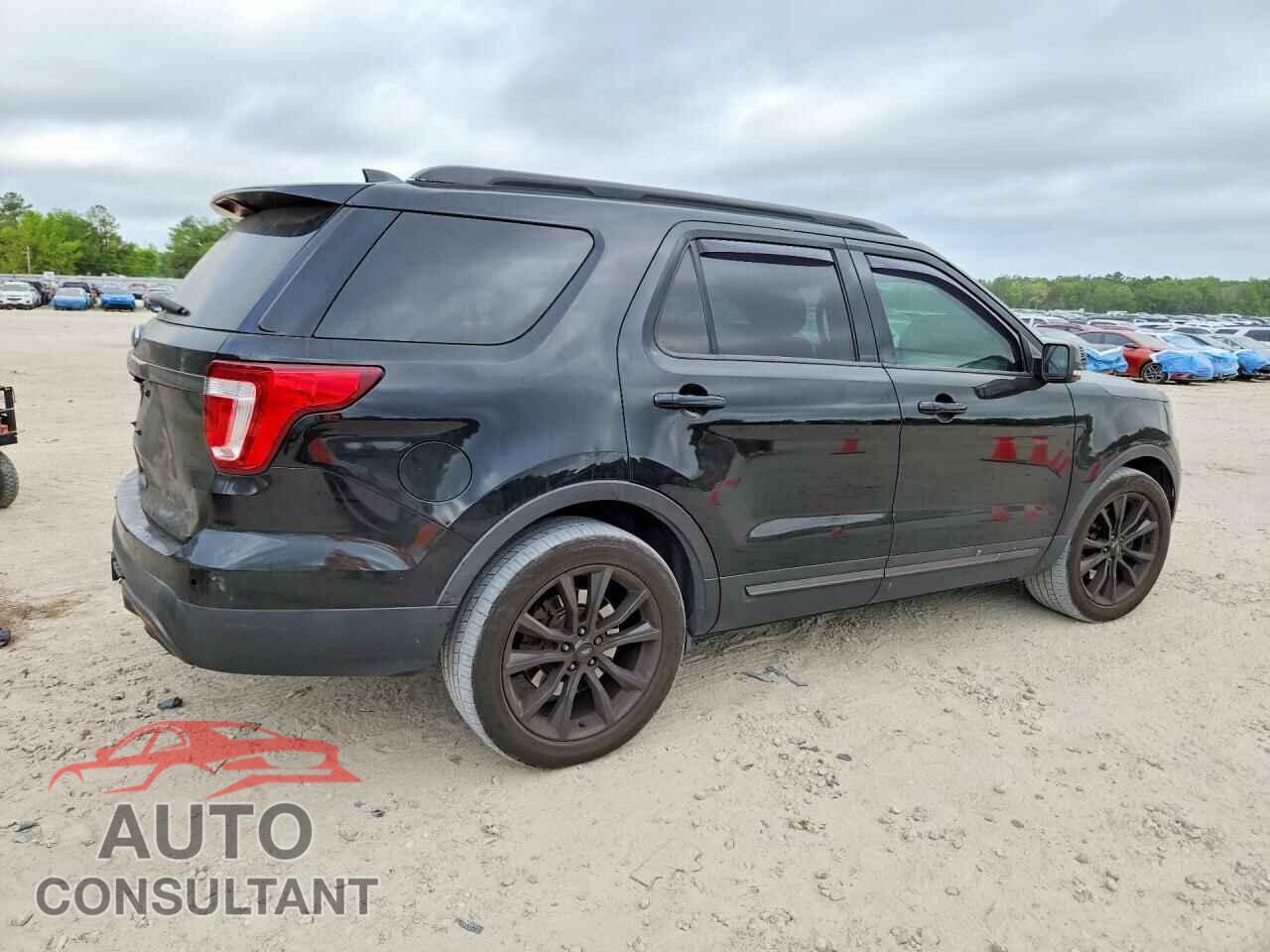 FORD EXPLORER 2017 - 1FM5K7D87HGD10265