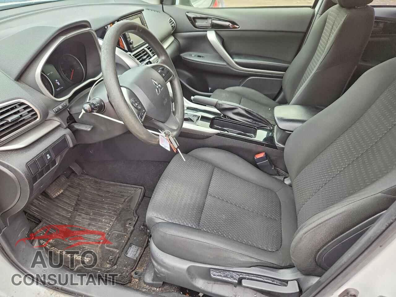 MITSUBISHI ECLIPSE 2019 - JA4AT3AA0KZ047574