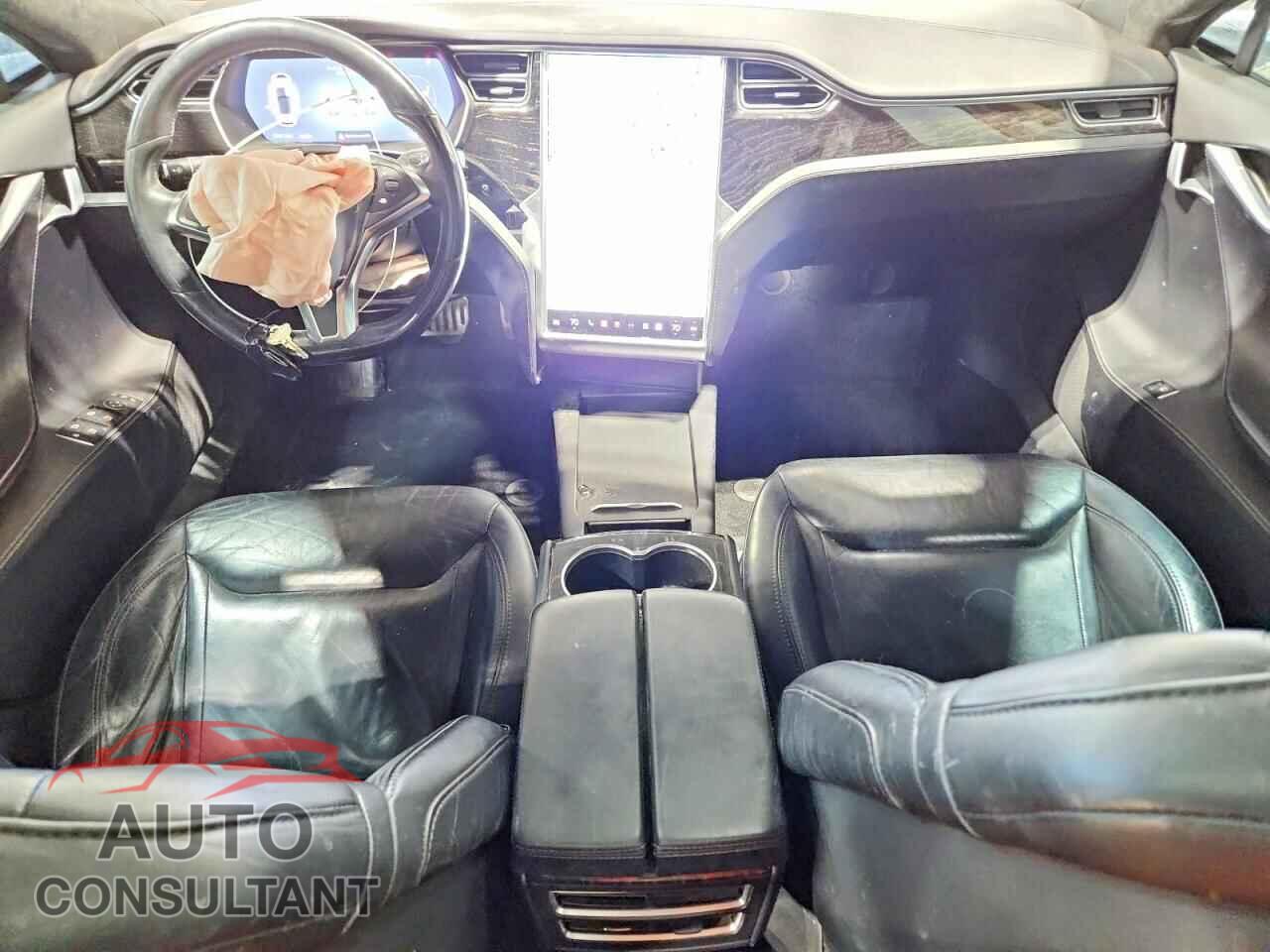 TESLA MODEL S 2016 - 5YJSA1E46GF155204
