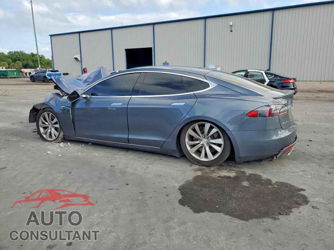 TESLA MODEL S 2013 - 5YJSA1CP2DFP27720