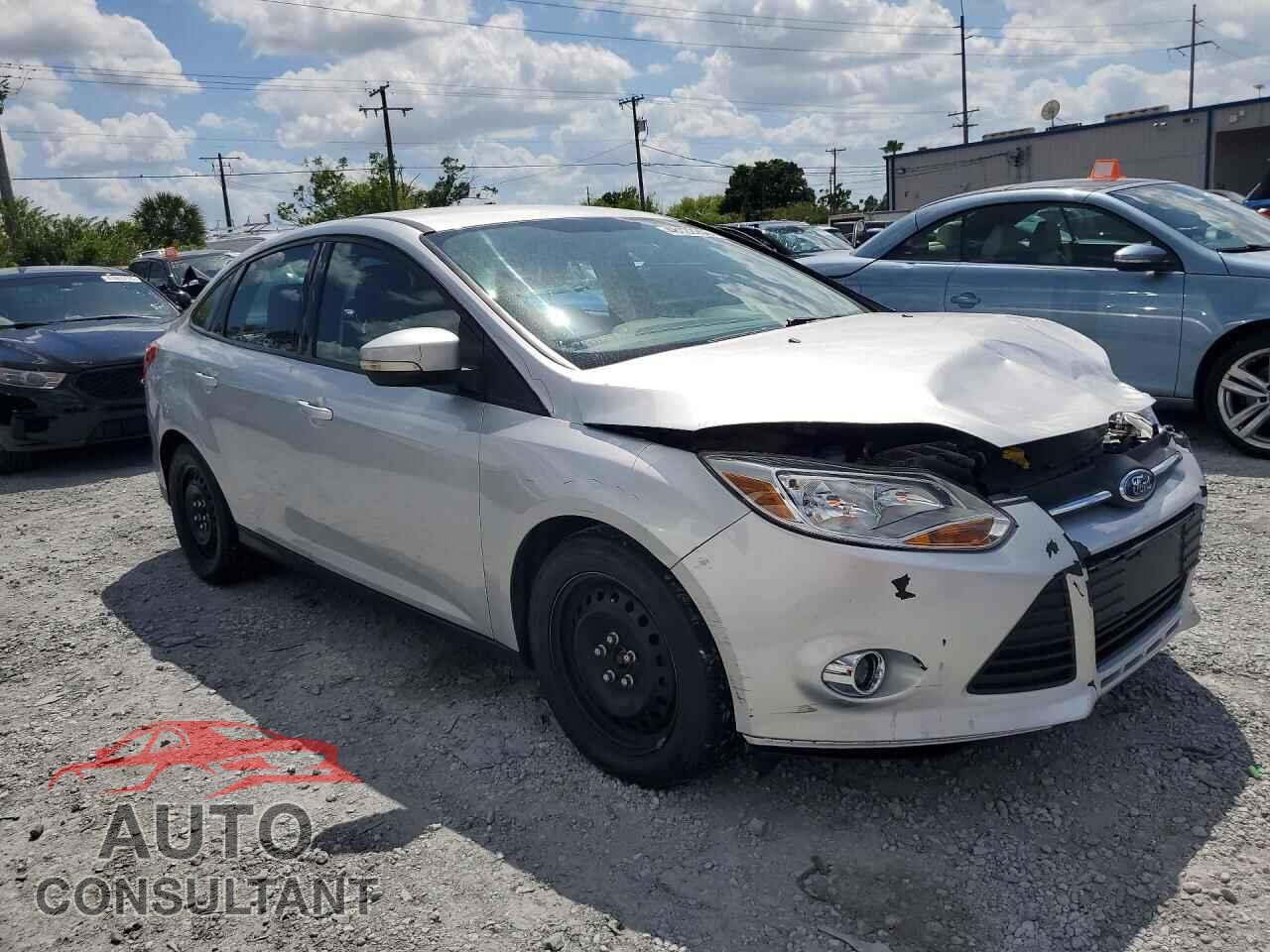 FORD FOCUS 2012 - 1FAHP3F26CL124520