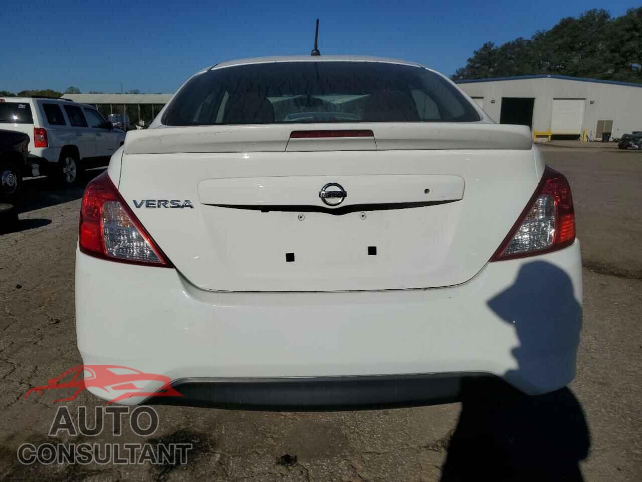 NISSAN VERSA 2019 - 3N1CN7AP6KL836679