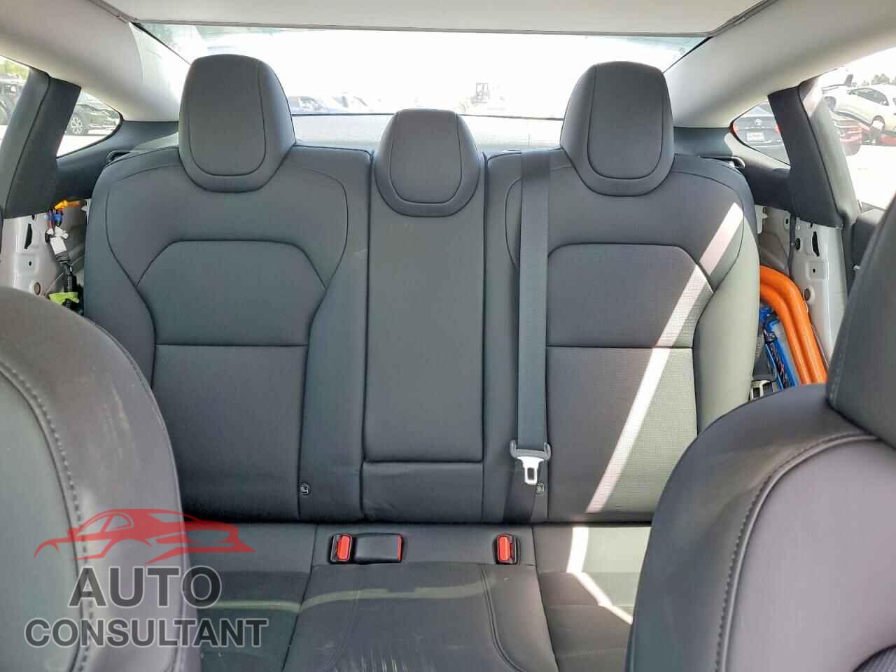 TESLA MODEL 3 2024 - 5YJ3E1EA7RF752671
