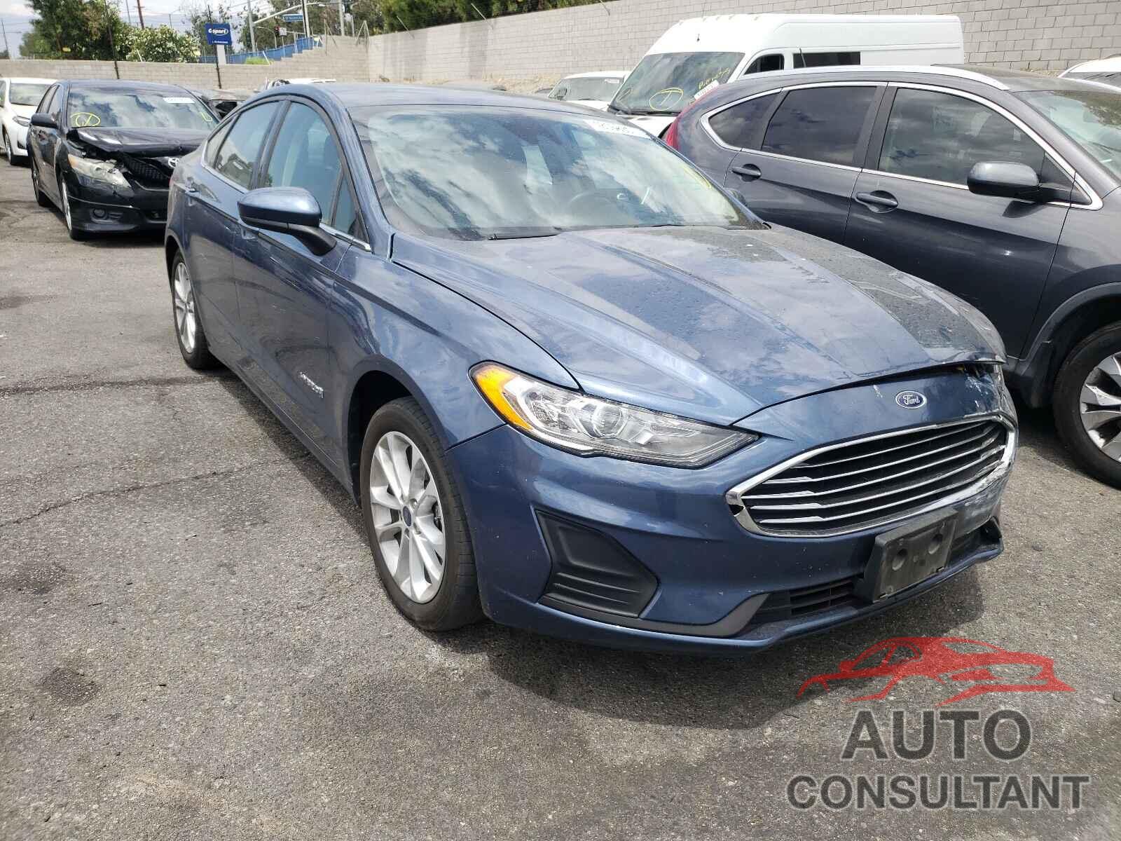 FORD FUSION 2019 - 3FA6P0LU9KR135197