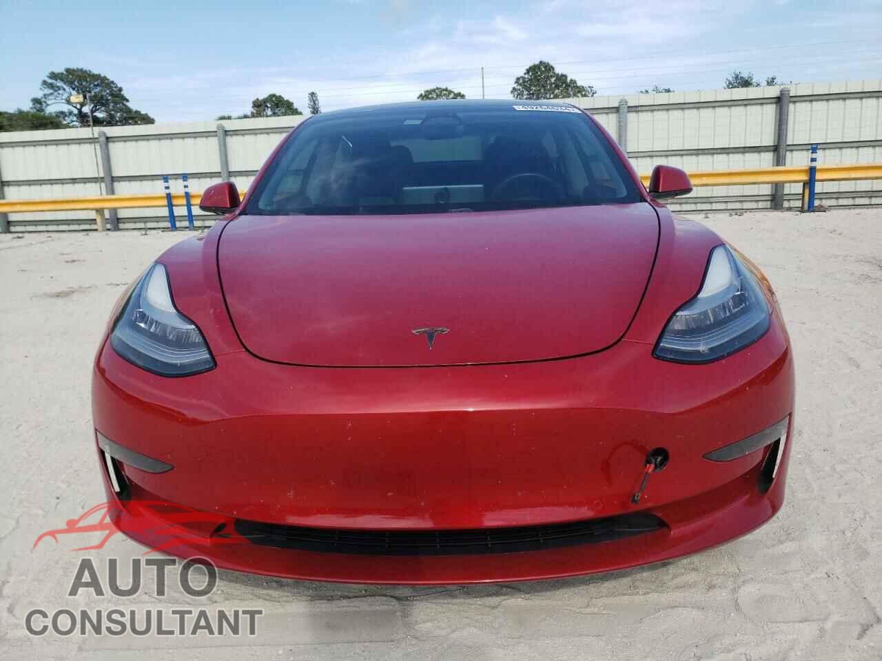 TESLA MODEL 3 2018 - 5YJ3E1EA1JF039902