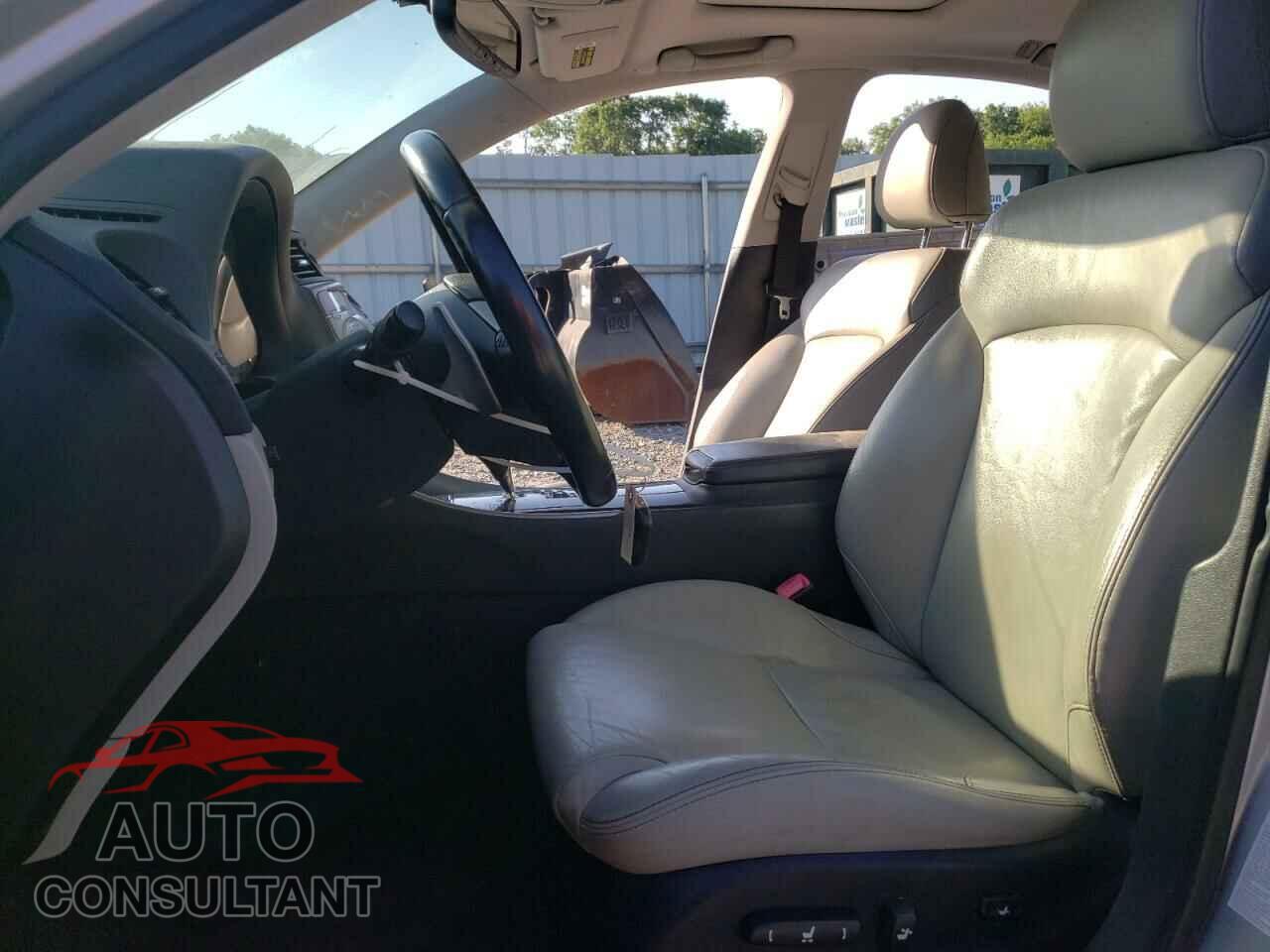LEXUS IS 2013 - JTHBF5C22D5193146