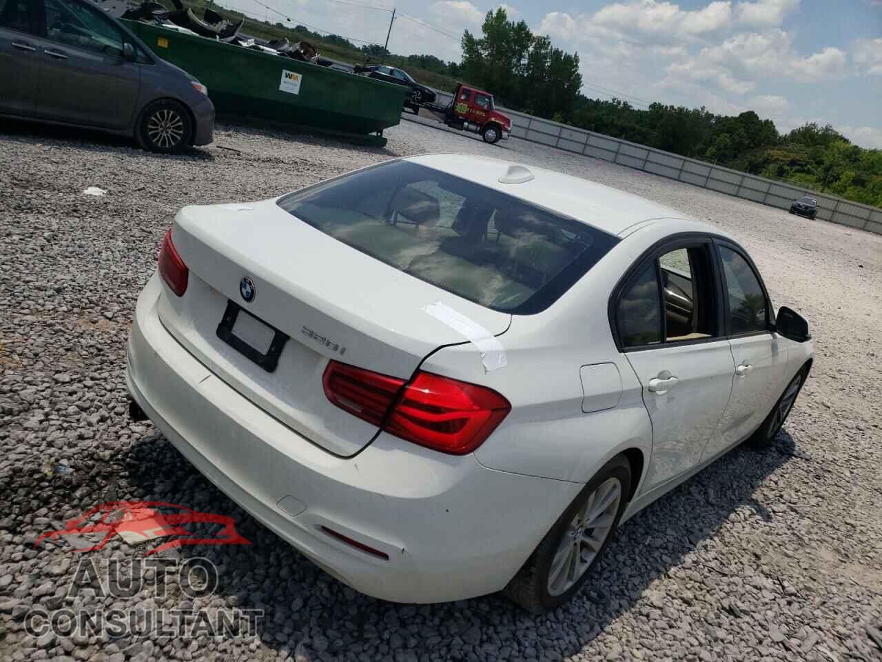 BMW 3 SERIES 2016 - WBA8E1G52GNU10059