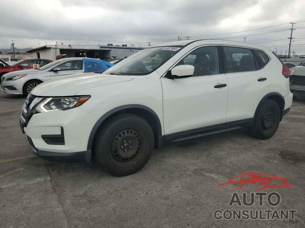 NISSAN ROGUE 2017 - KNMAT2MT2HP514687