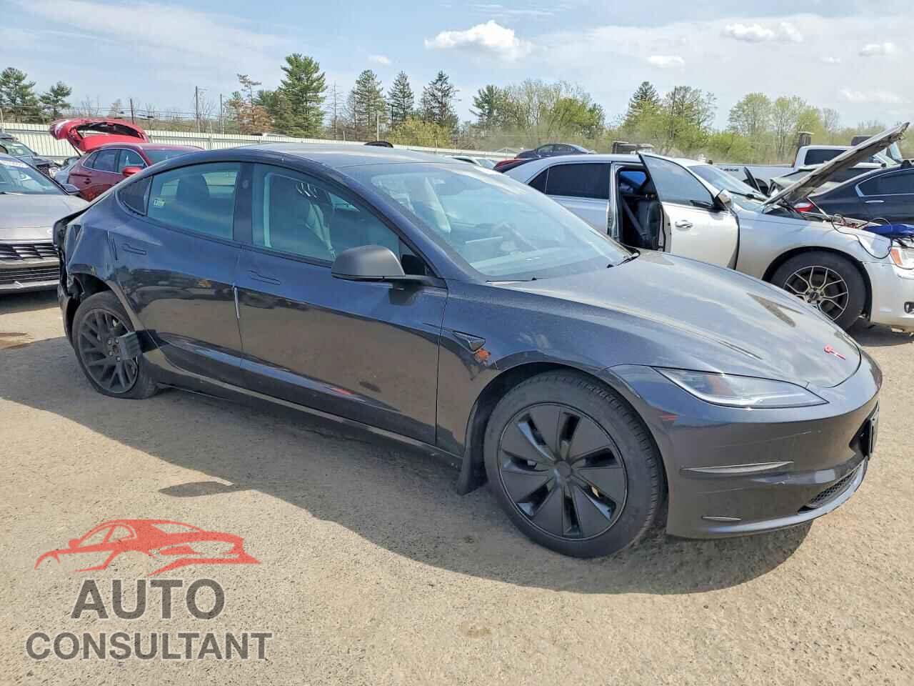 TESLA MODEL 3 2025 - 5YJ3E1EA8SF876986