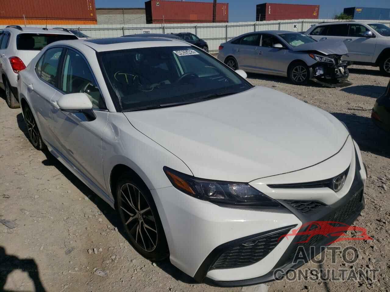 TOYOTA CAMRY 2021 - 4T1G11BK4MU022237