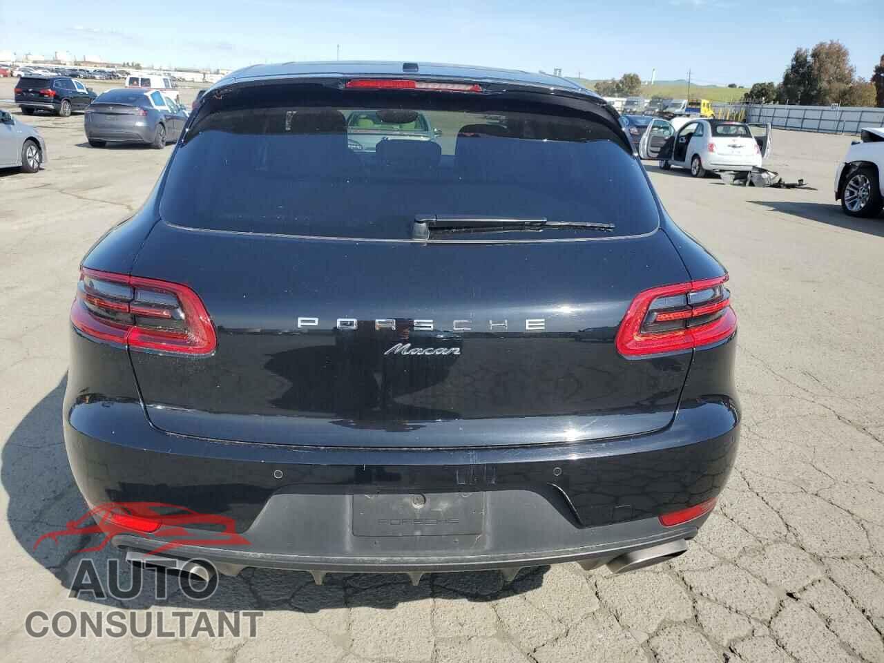 PORSCHE MACAN 2018 - WP1AA2A55JLB07373