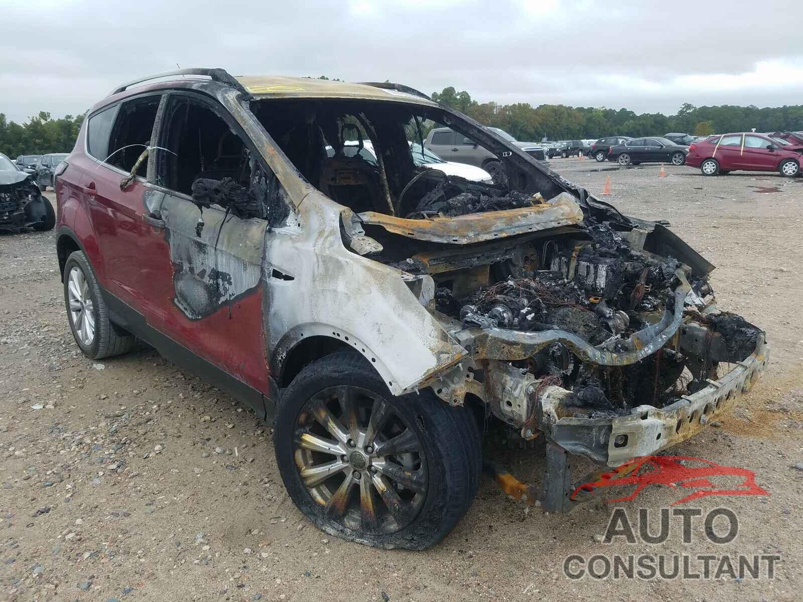 FORD ESCAPE 2017 - 1FMCU0JD7HUD84393