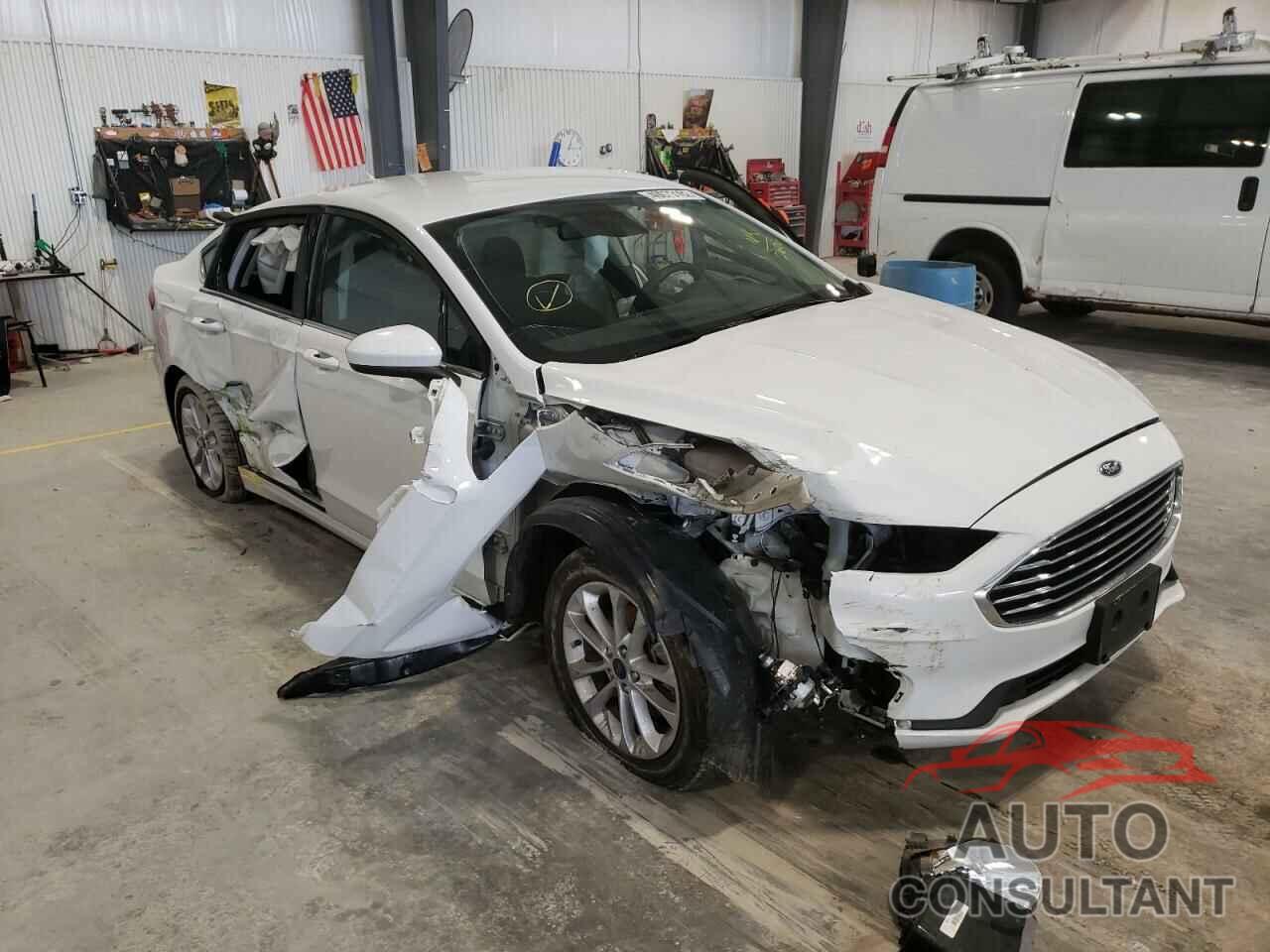 FORD FUSION 2020 - 3FA6P0HD3LR112606
