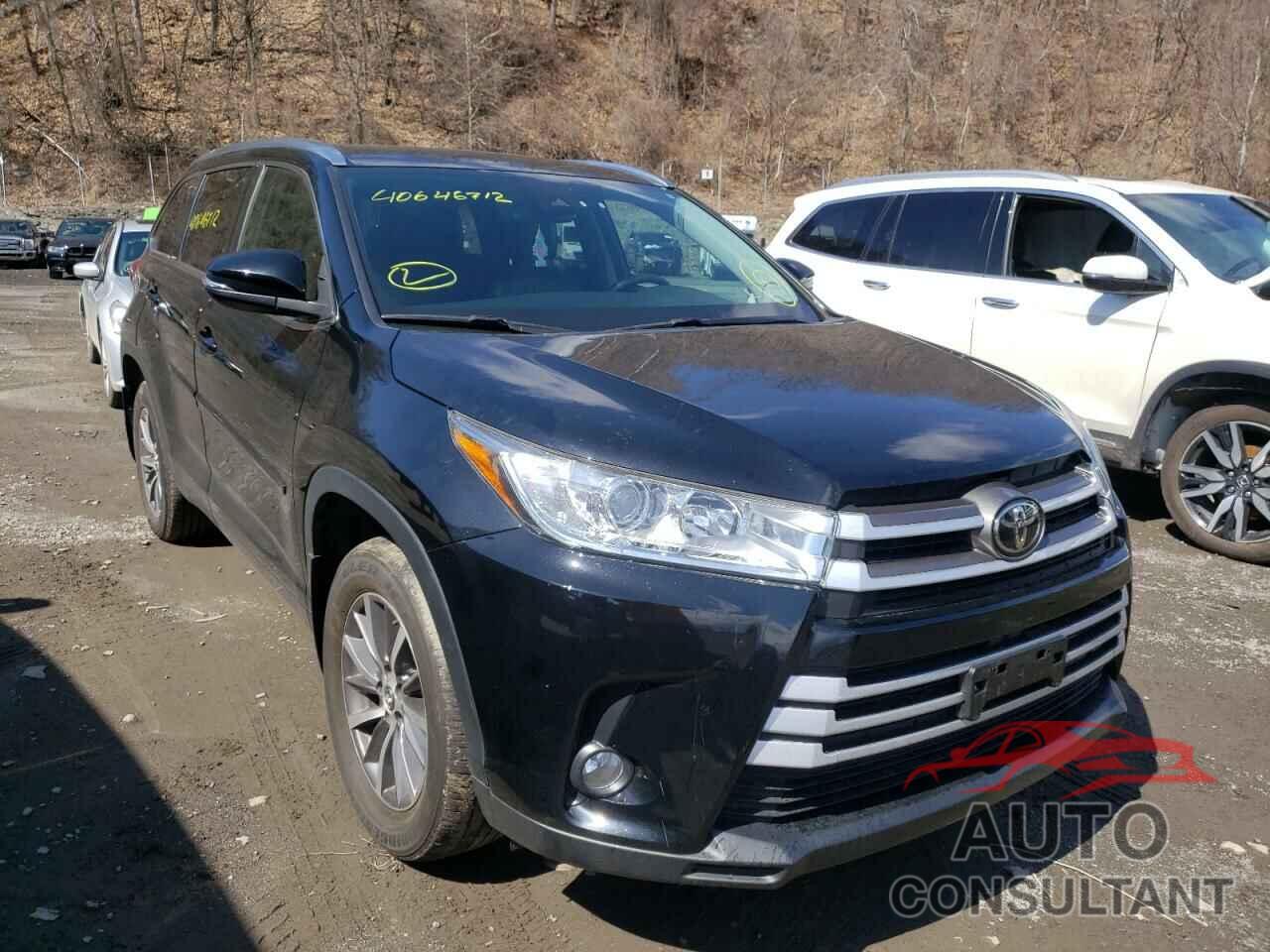 TOYOTA HIGHLANDER 2018 - 5TDJZRFH5JS804692