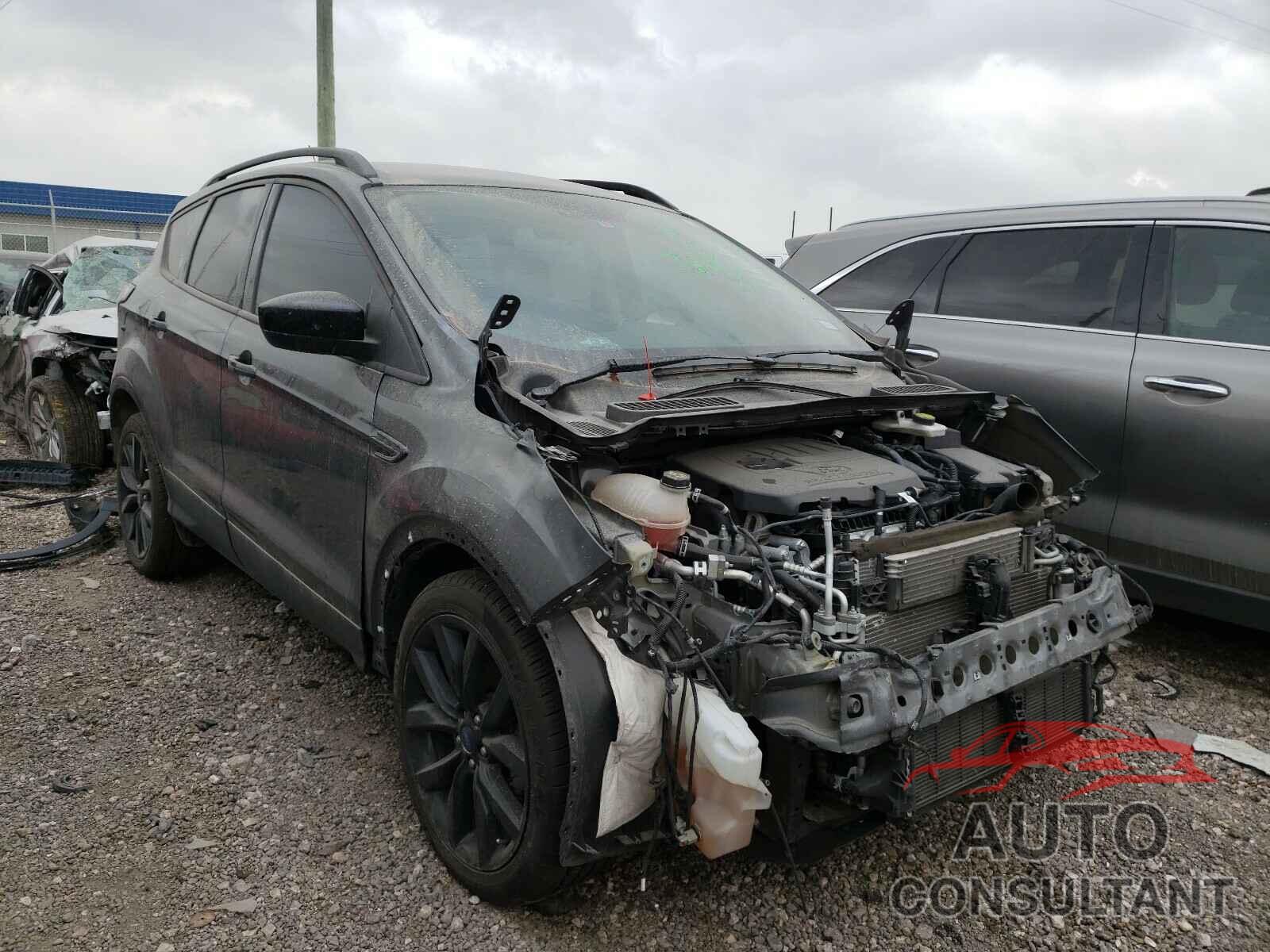 FORD ESCAPE 2017 - 1FMCU0GD9HUC49147