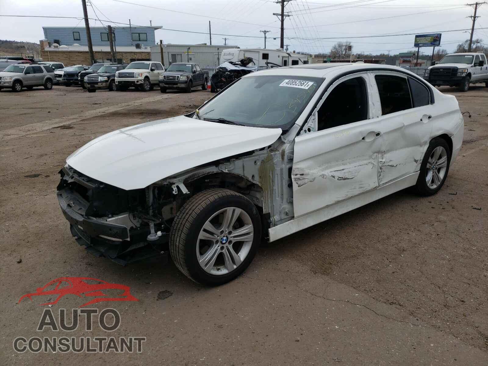 BMW 3 SERIES 2016 - WBA8E3G55GNU04056