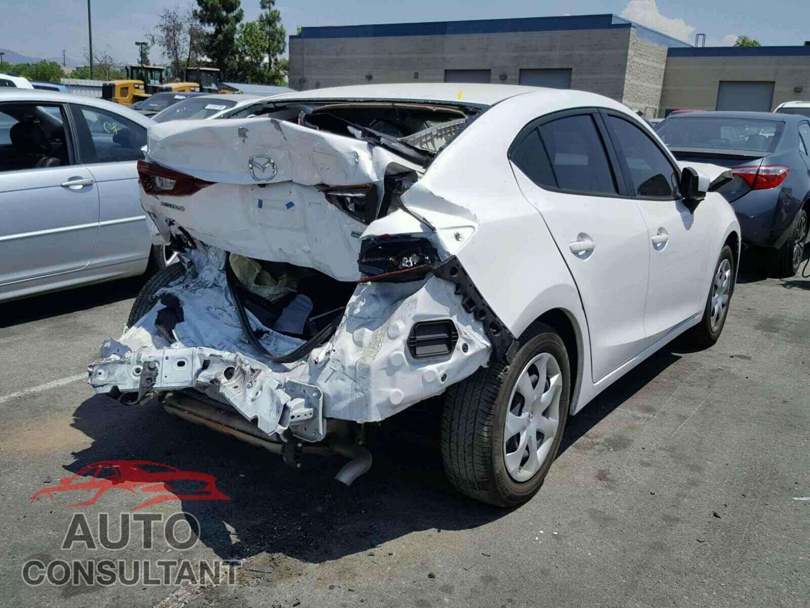 MAZDA 3 2017 - 3MZBN1U70HM104792