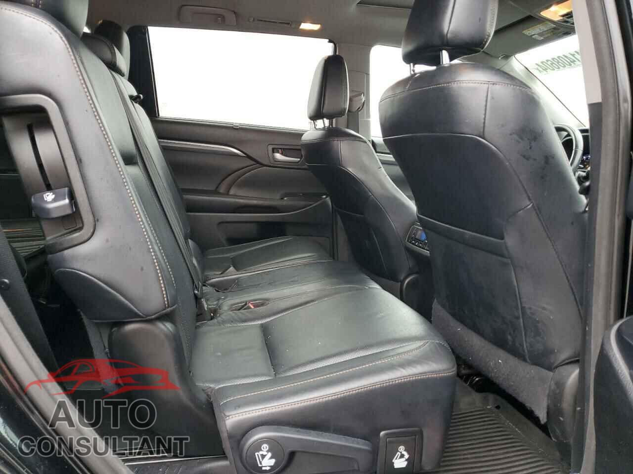TOYOTA HIGHLANDER 2017 - 5TDDZRFH8HS433017
