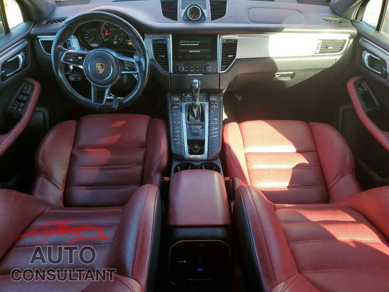 PORSCHE MACAN 2018 - WP1AF2A5XJLB71054