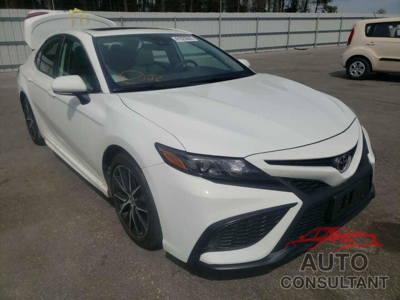 TOYOTA CAMRY 2021 - 4T1G11AK8MU603953