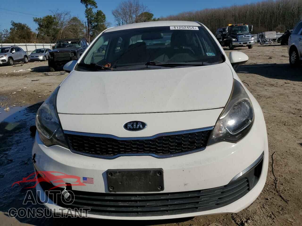 KIA RIO 2017 - KNADN4A32H6059821