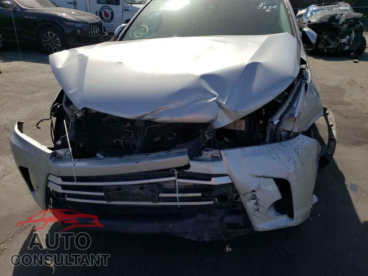 TOYOTA HIGHLANDER 2017 - 5TDZZRFH9HS199217