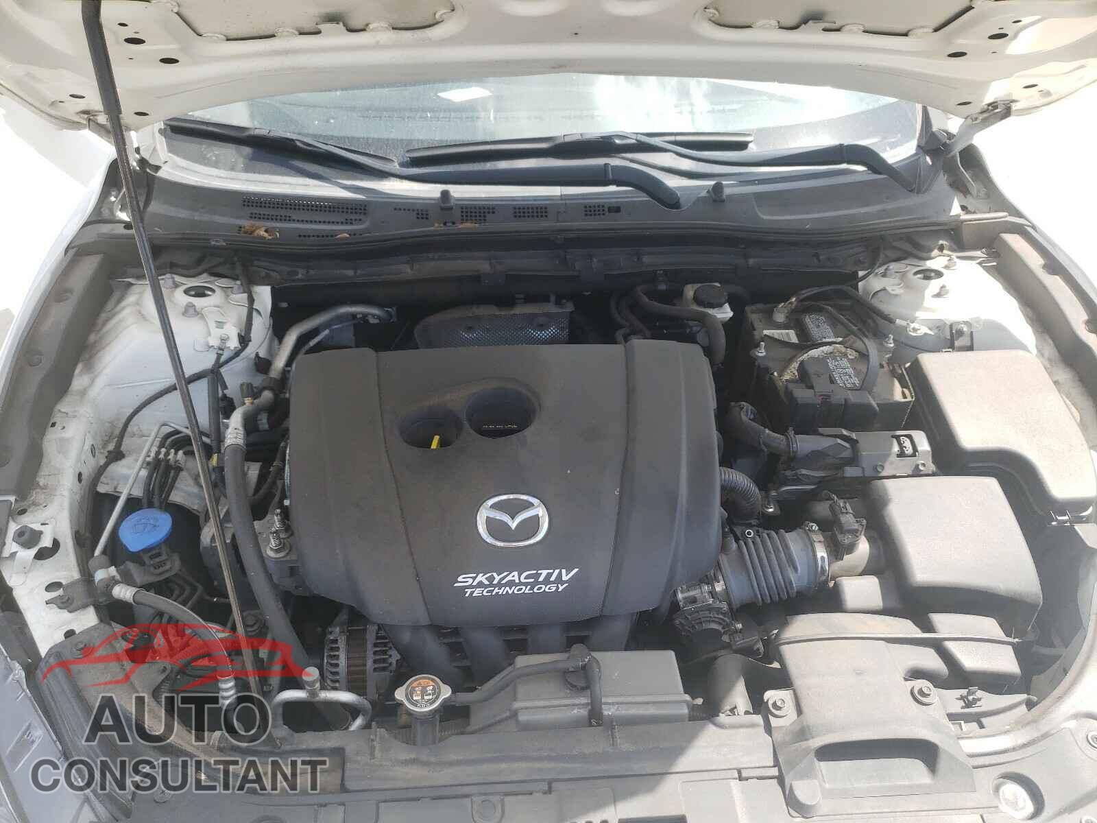 MAZDA 3 2017 - 3MZBN1V75HM123045