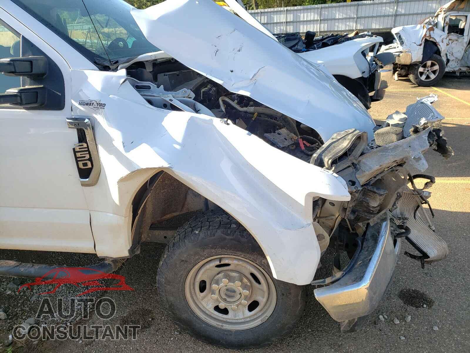 FORD F250 2017 - 1FTBF2B61HEF37382