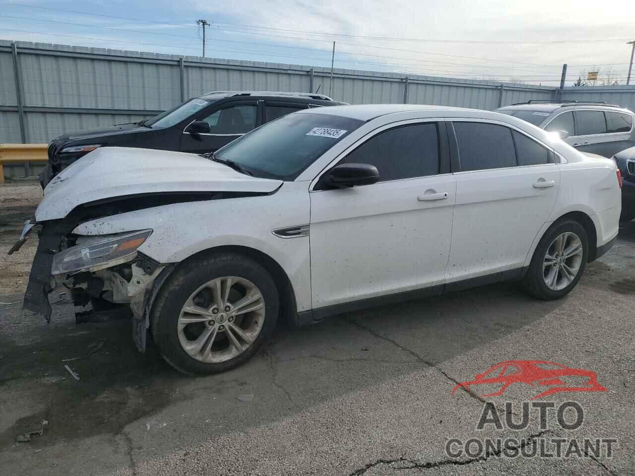 FORD TAURUS 2017 - 1FAHP2D82HG132440
