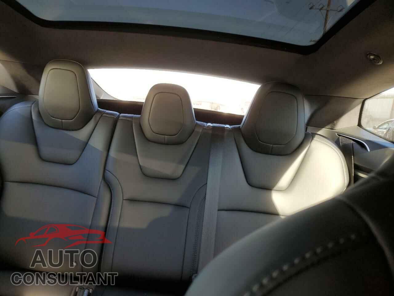 TESLA MODEL S 2017 - 5YJSA1E29HF233717